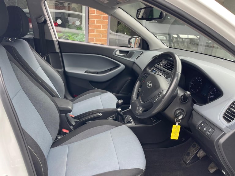 2015 Hyundai i20 1.2 Premium Euro 6 5dr HATCHBACK Petrol Manual