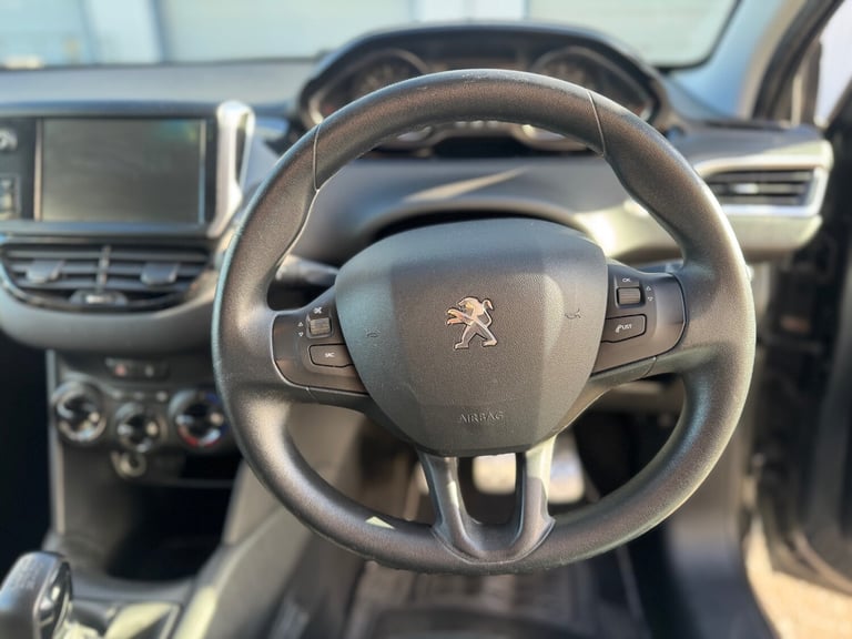 2014 Peugeout 208 Active 1.2 Petrol Manual Hatchback - £20 Road Tax - Cheap Car