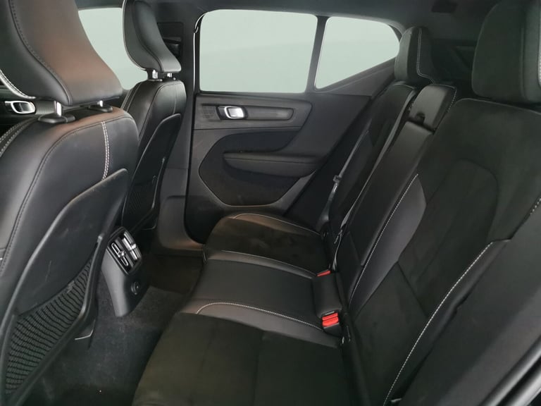 2021 Volvo XC40 1.5 T5 Recharge PHEV R DESIGN 5dr Auto ESTATE PETROL/ELECTRIC Automatic