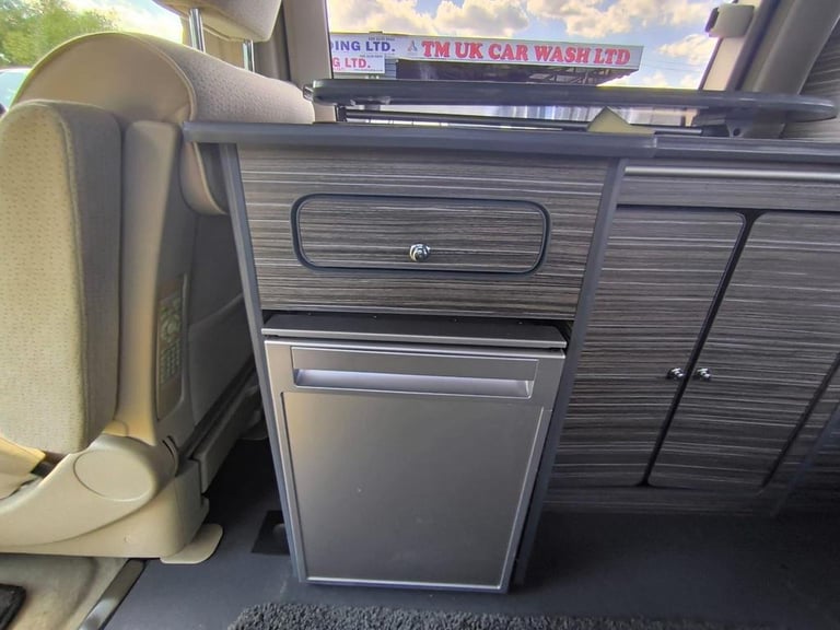 2008 Nissan Elgrand 2.5 Petrol 8 Seats Automatic Camper Van Roof LED TV ULEZ Free MPV Petrol Auto...