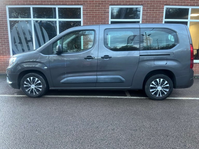 2019 Vauxhall Combo Life 1.2 Turbo Design XL 5dr MPV PETROL Manual
