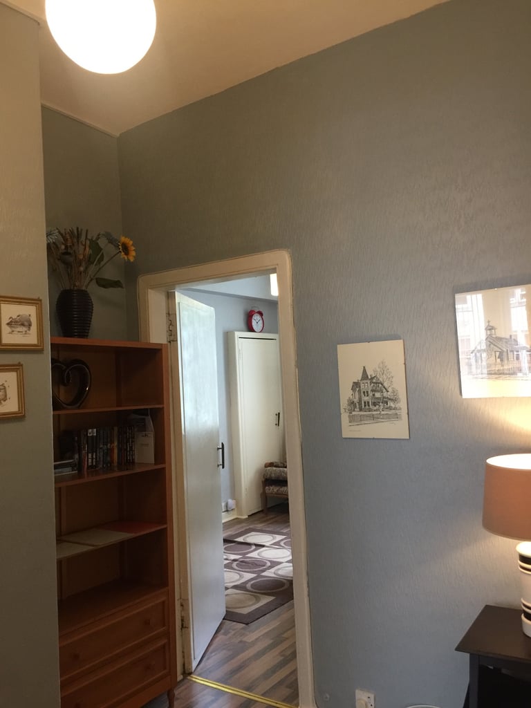  Spacious 3-Bed Flat in Dalry – Quiet Location, Excellent Transport Links