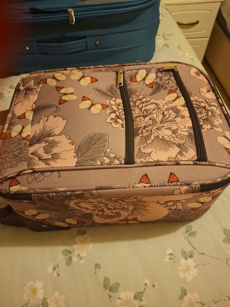Small Overnight case