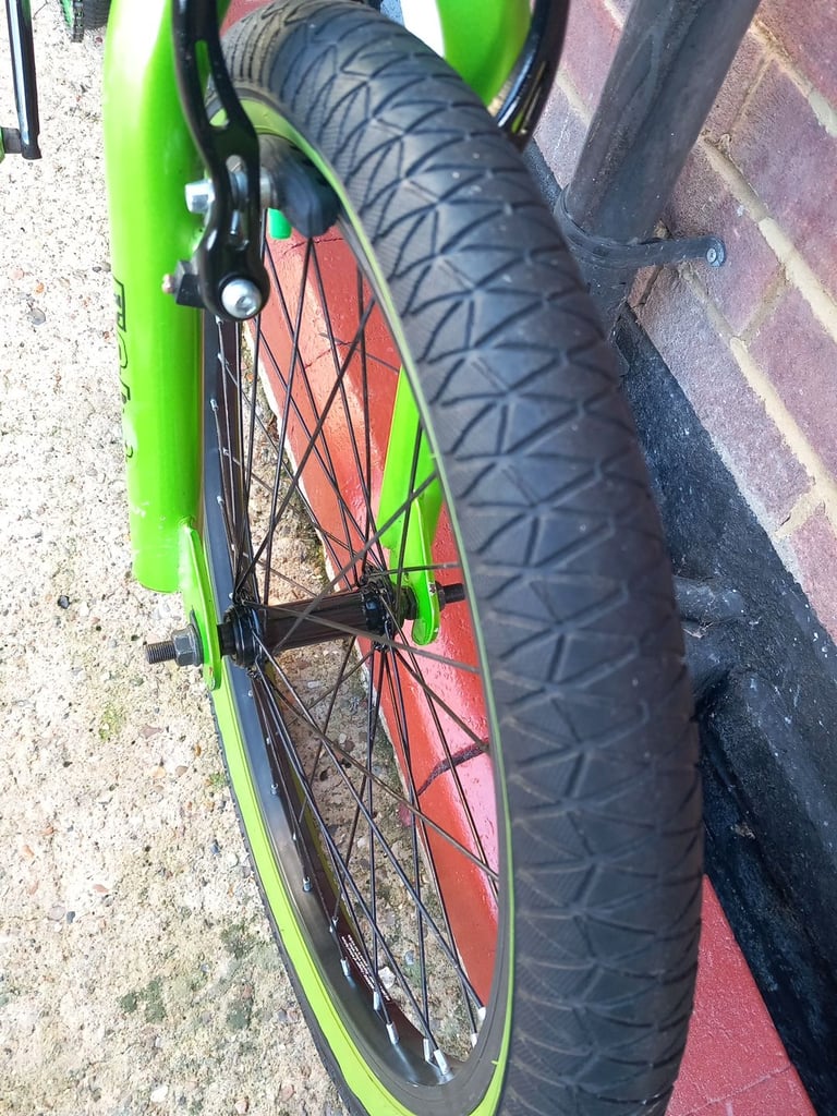 Fully serviced muddy Fox Bmx Bike 20inch Wheels kid's bike 