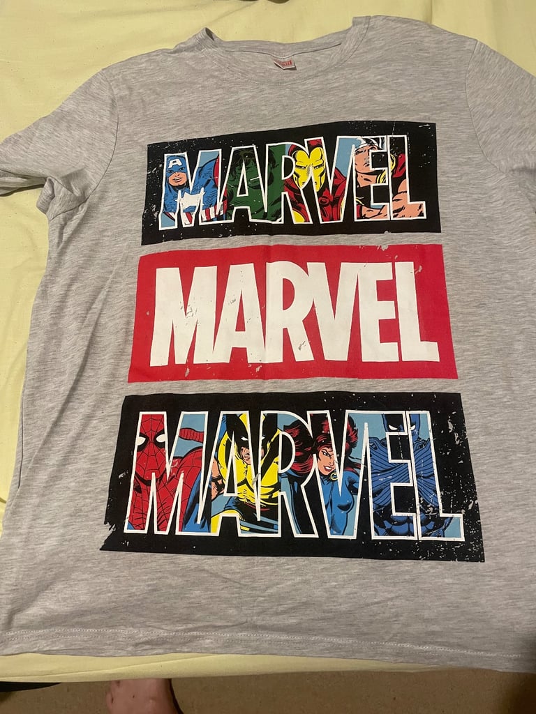 image for Mens marvel and nfl t-shirts £3 each 
