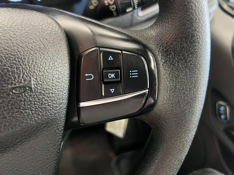 2022 Ford Transit Custom 2.0 300 EcoBlue Leader L2 H2 Euro 6 (s/s) 5dr Panel Van Diesel Manual