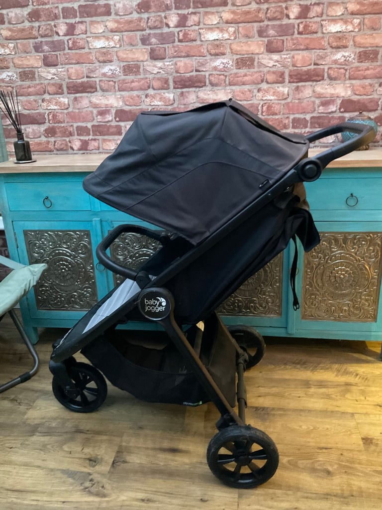 image for Baby Jogger city mini GT2 all terrain compact stroller, opulent black, as new condition.