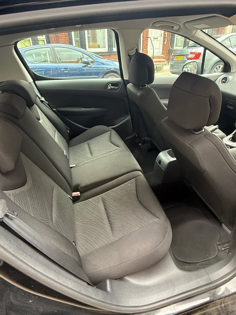 Peugeot, 308, Hatchback, 2010, Manual, 1360 (cc), 5 doors