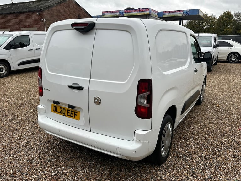 2020 Vauxhall Combo 1.5 Turbo D 2000 Sportive L1 H1 Euro 6 (s/s) 4dr PANEL VAN Diesel Manual