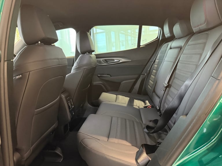 2025 Alfa Romeo Tonale 1.3 PHEV Tributo Italiano 5dr Auto Hatchback Petrol Parallel PHEV Automatic