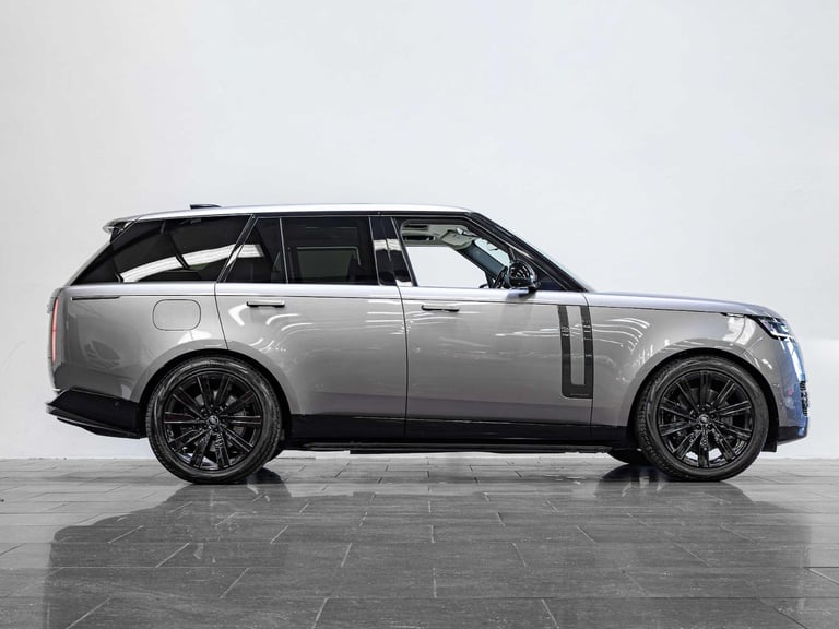 2024 Land Rover Range Rover 3.0 P550e 38.2kWh Autobiography Auto 4WD Euro 6 (s/s) 5dr ESTATE Petr...