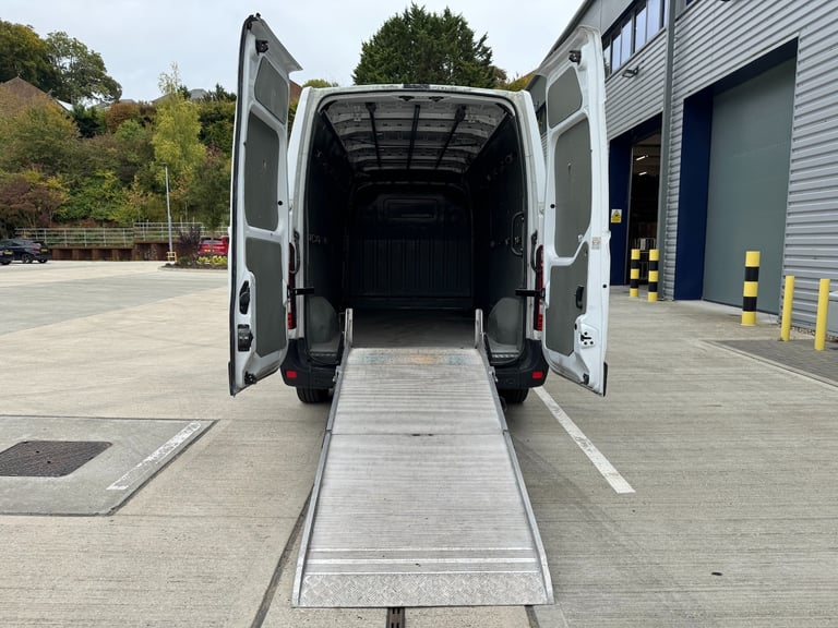 RENAULT MASTER 2.3 DCI BUSINESS 2020 (70) LWB PANEL VAN + 1 OWNER + 62000 MILES 