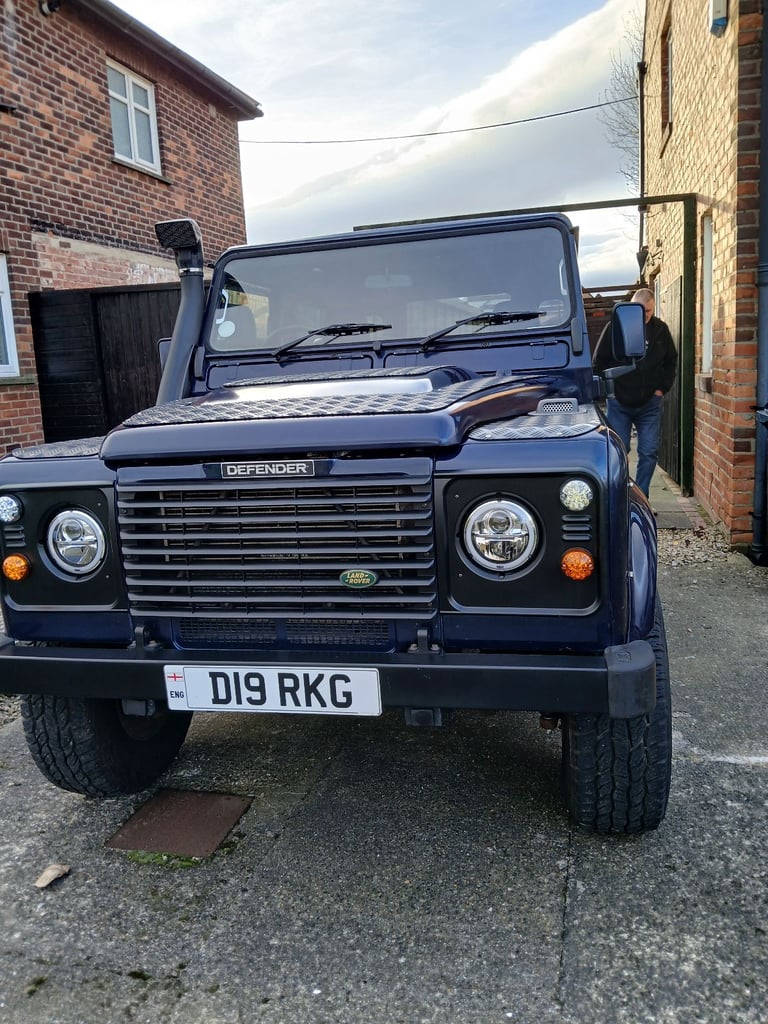image for Landrover defender 90 td5 county station wagon