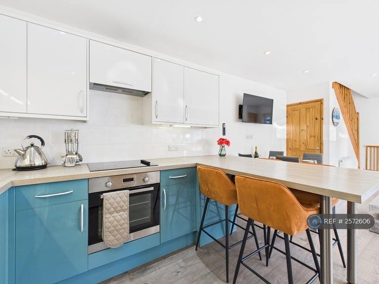2 bedroom house in Surf View, Newquay, TR7 (2 bed) (#2572606)