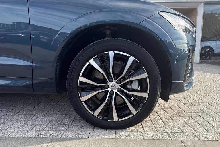 2023 Volvo XC60 2.0 B5 MHEV Ultimate SUV 5dr Petrol Hybrid Auto AWD Euro 6 (s/s) (250 ps) ESTATE ...