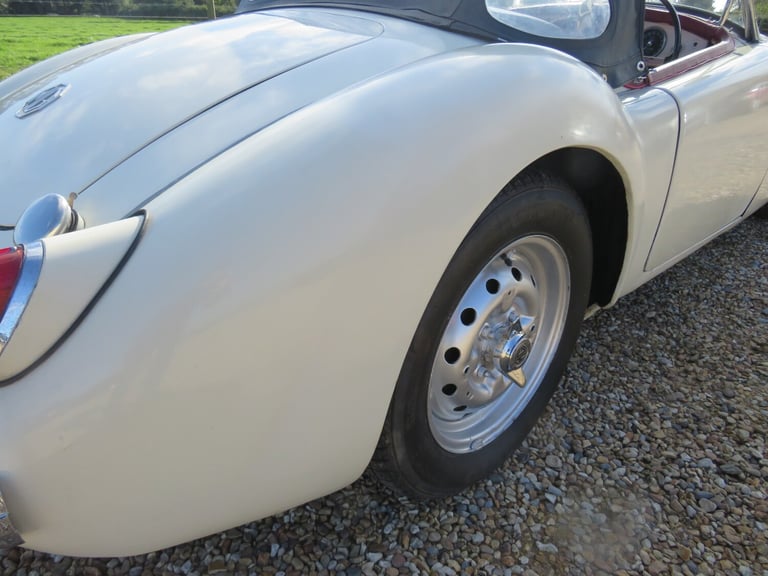 1959 MG MGA ROADSTER Convertible Petrol Manual