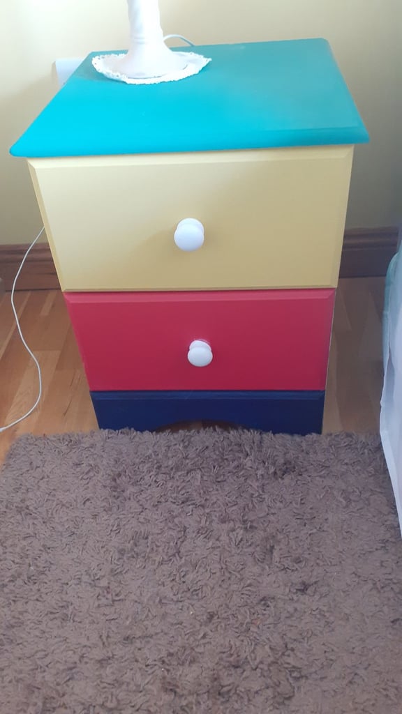 Wardrobe and Bedside Cabinet matching set only £18 ono