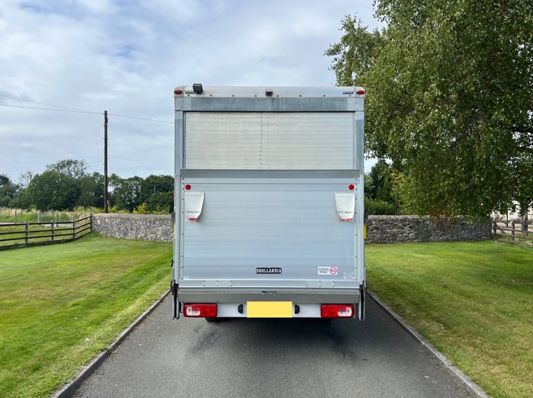 VOLKSWAGEN CRAFTER CR35 2.0 TDI 140PS FWD STARTLINE BOX VAN 21 REG 49,000 MILES