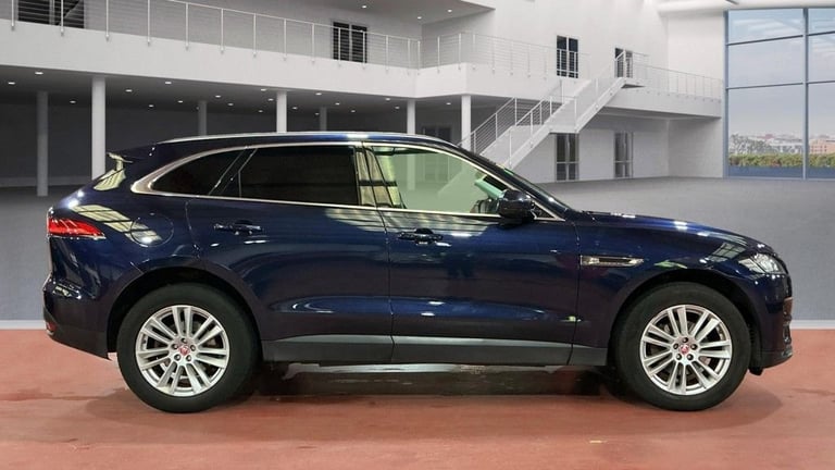 2018 Jaguar F-Pace 2.0d Portfolio 5dr Auto AWD ESTATE DIESEL Automatic