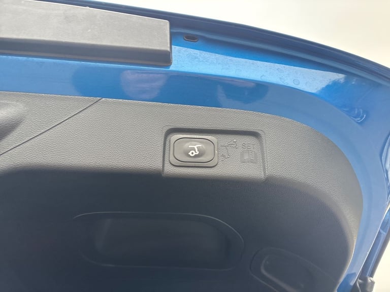 2025 Ford Puma 1.0 EcoBoost Hybrid mHEV ST-Line X 5dr Hatchback PETROL Manual