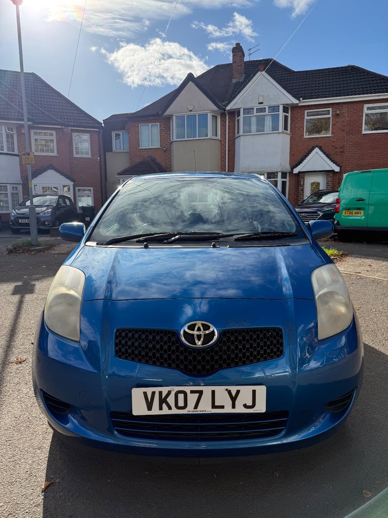AUTOMATIC 2007 Toyota yaris 1364CC - 2 Keys - 107k Miles - Ready To Go