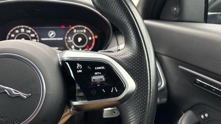 2021 Jaguar E-Pace 2.0 D204 MHEV R-Dynamic SE SUV 5dr Diesel Auto AWD Euro 6 (s/s) (204 ps) SUV D...