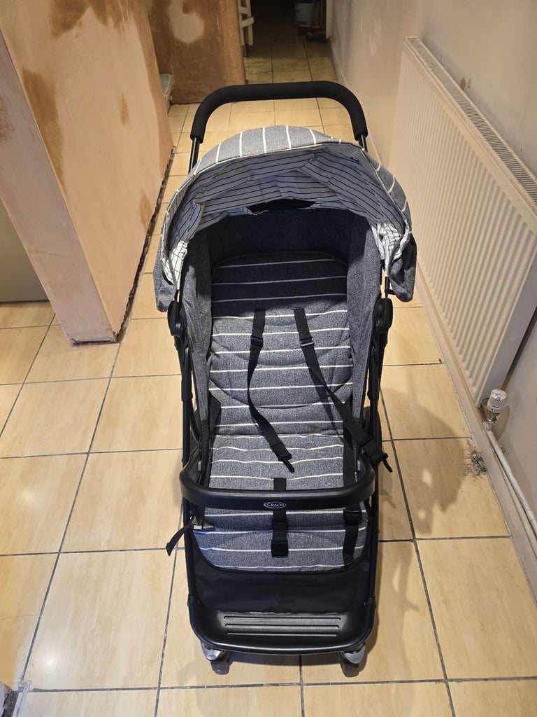 BABY PUSH CHAIR