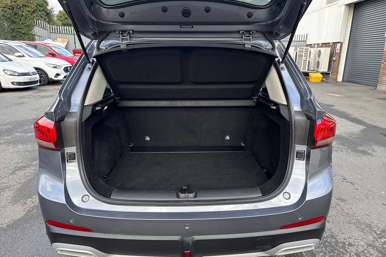 2025 MG MG ZS 106600 Hatchback Hybrid Automatic