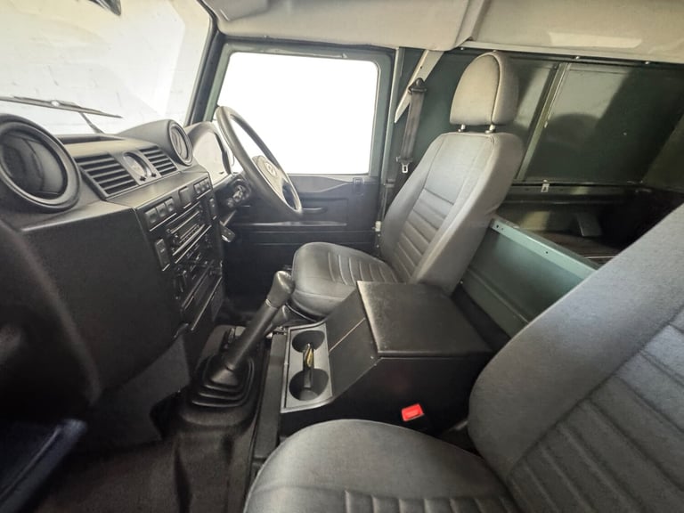 2008 Land Rover Defender Hard Top TDCi PANEL VAN Diesel Manual