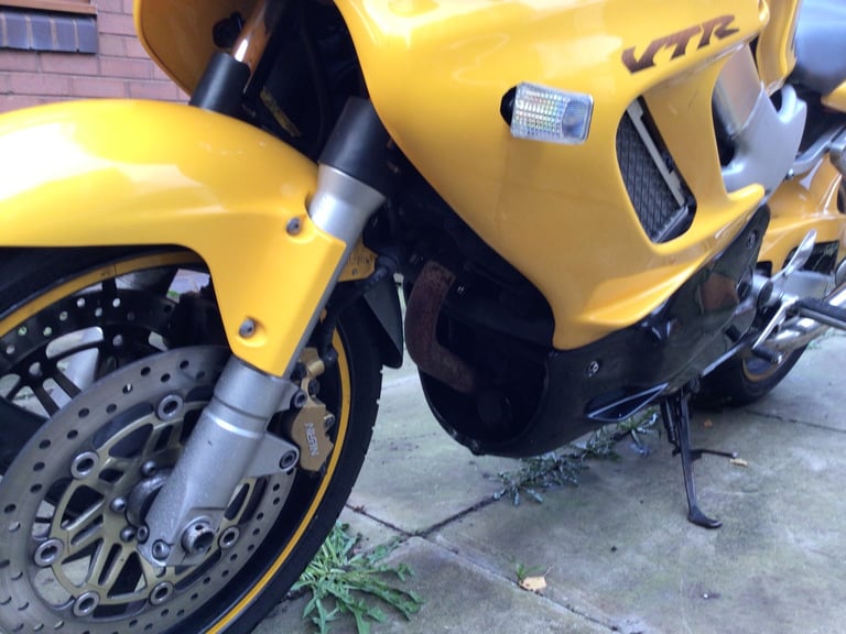 Honda, VTR, 1998, 996 (cc)