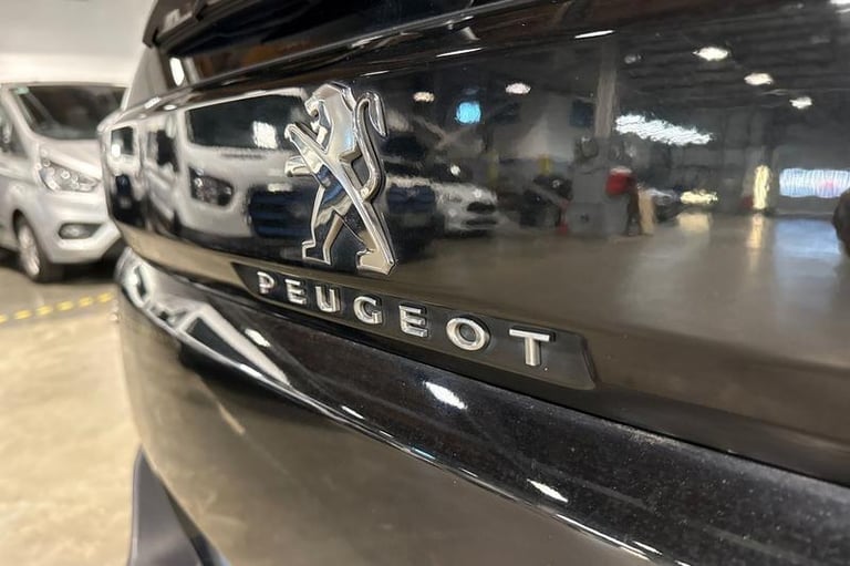 2023 Peugeot 5008 1.2 PureTech GT 5dr EAT8 HATCHBACK PETROL Automatic