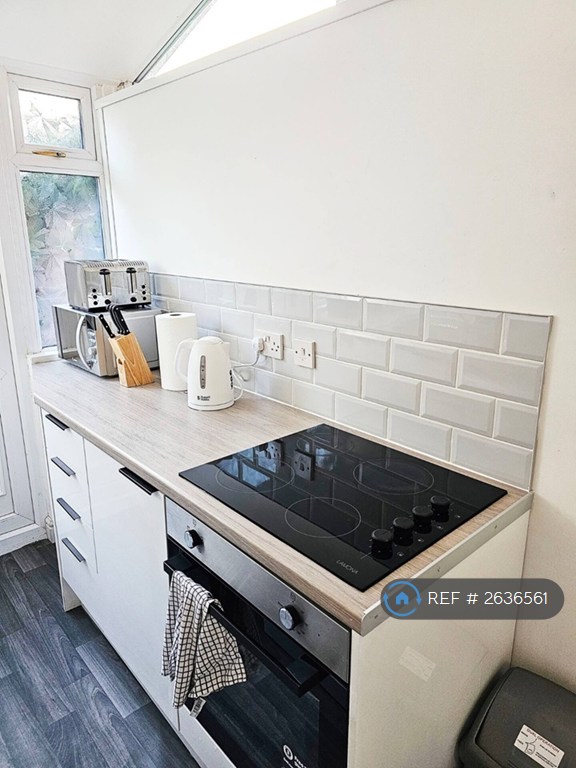 3 bedroom house in Kitchener Street, St. Helens, WA10 (3 bed) (#2636561)