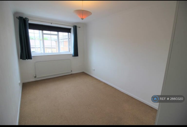 2 bedroom flat in St. Marys Court, Hollingworth, Hyde, SK14 (2 bed) (#2660320)