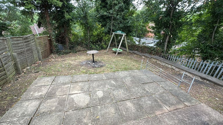 2 bed detached house