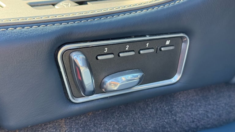 2016 Aston Martin DB9 Volante V12 2dr Volante Touchtronic Auto Petrol