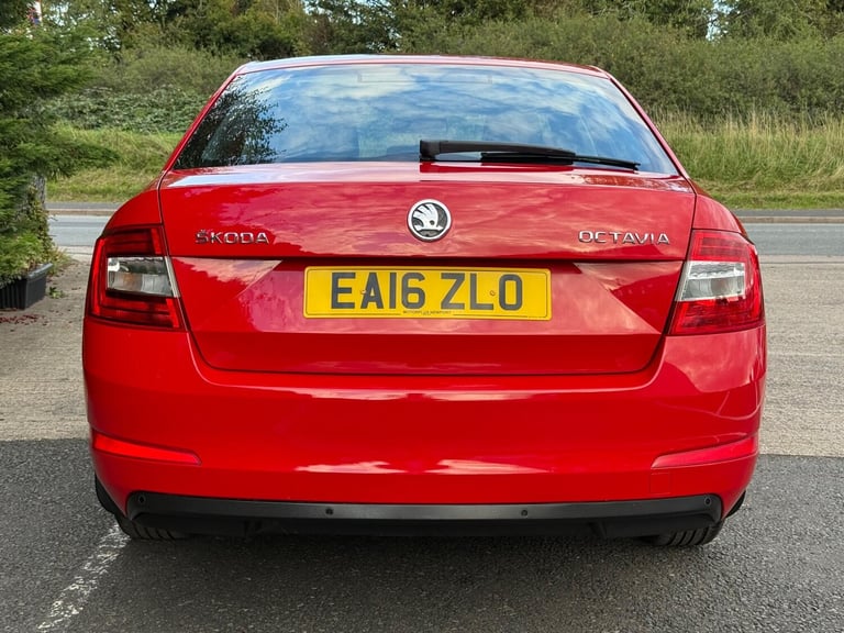 2016 Skoda Octavia 1.6 TDI SE DSG Euro 6 (s/s) 5dr HATCHBACK Diesel Automatic