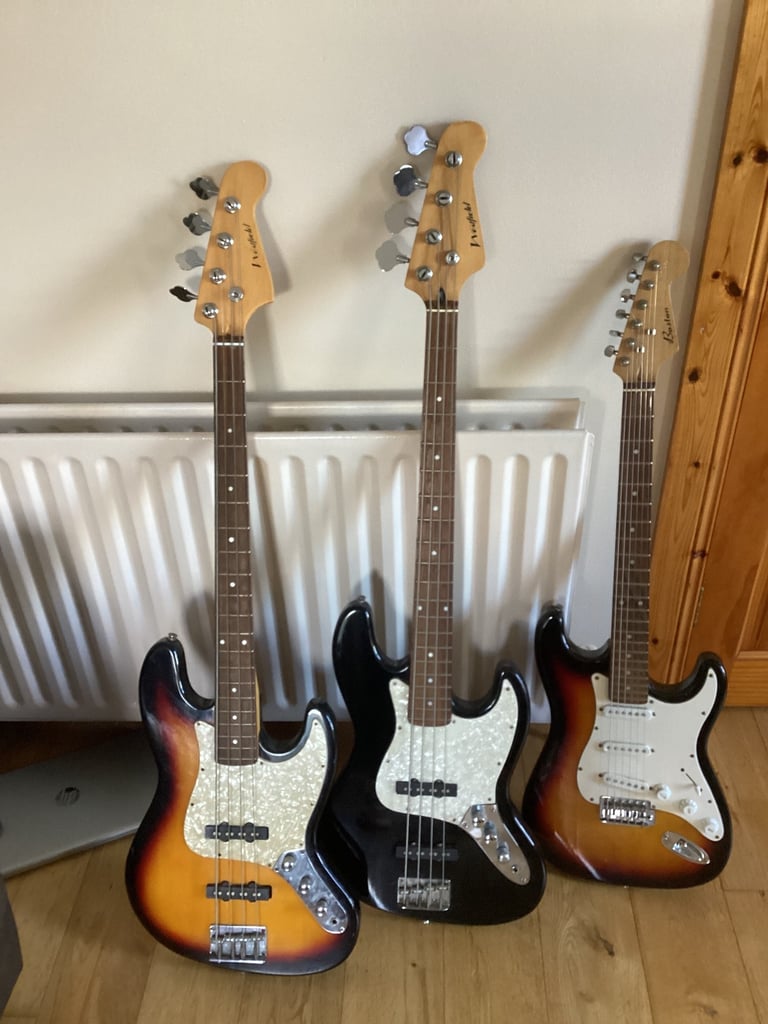 Bass guitars &electric guitar 
