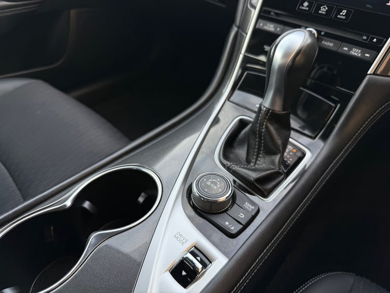 2017 Infiniti Q50 2.2d Executive 4dr SALOON Diesel Manual