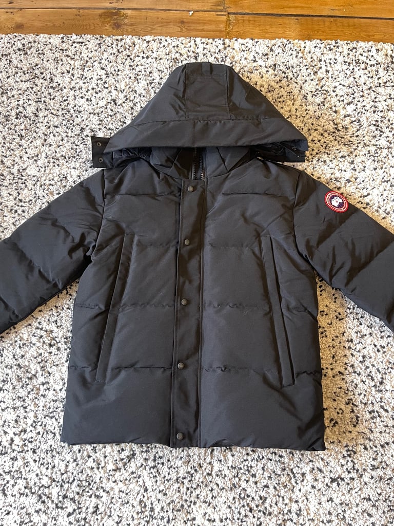 Canada Goose Wyndham Jacket Size Large