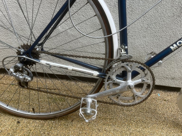 Stunning sporty Women's Motobecane Vintage Roadbike