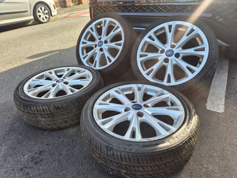 image for 🌟Genuine Ford fiesta 17 inch 4x108 alloy wheels with MATCHING NEW TYRES 7M++