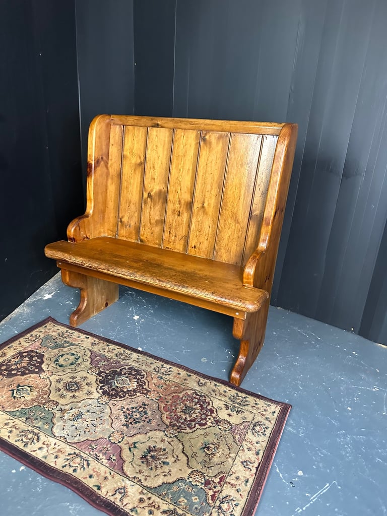 Antique pine style little pew pub settle