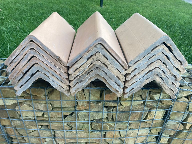 18 x Clay Ridge Roof Tiles - Excellent Condition 