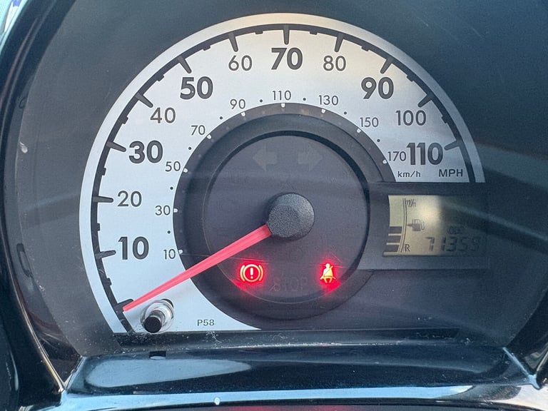 2011 Toyota AYGO 1.0 VVT-i Hatchback Petrol Manual