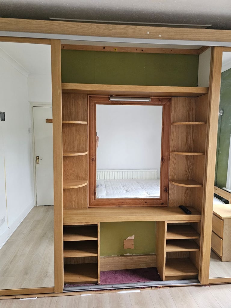 Double Room (only £200 deposit)