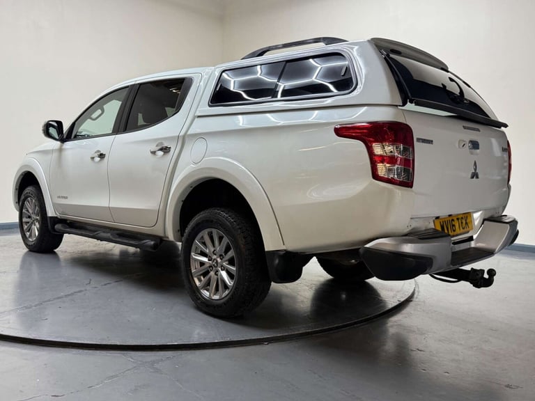 2016 Mitsubishi L200 2.4 DI-D DC Warrior 4WD Euro 5 4dr Pickup Diesel Manual