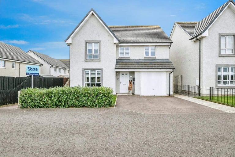 Stunning 4/5 bed house in Culloden West, Inverness