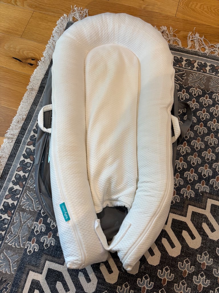 KallySleep baby nest