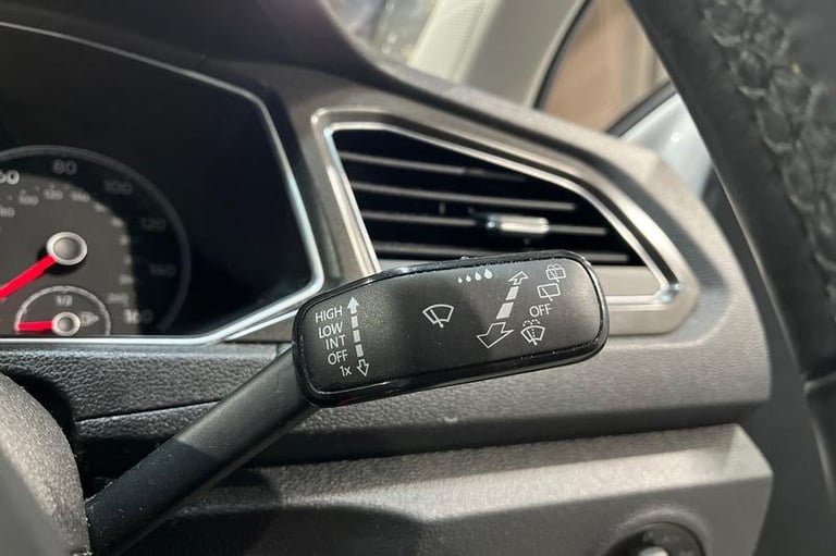 2019 Volkswagen T-Roc 1.0 TSI Design 5dr- Parking Sensors Manual Hatchback Petrol Manual