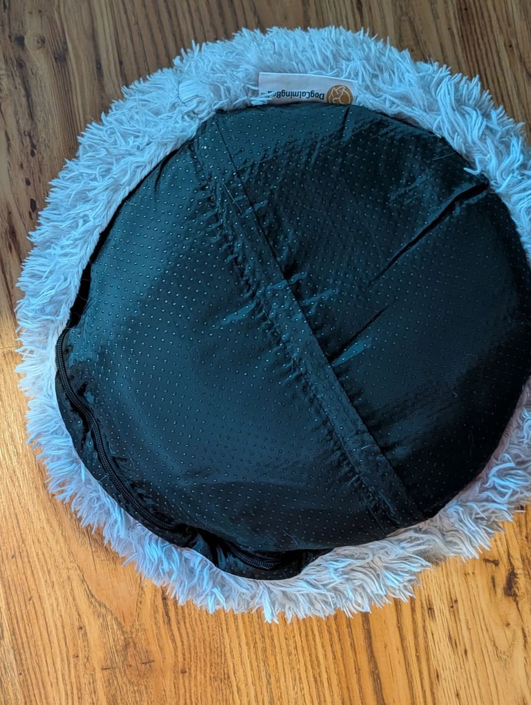 Small cat bed
